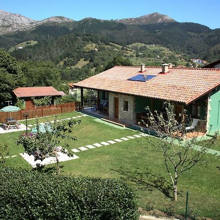 Coviellador Cangas De Onis Pensionat Exteriör bild