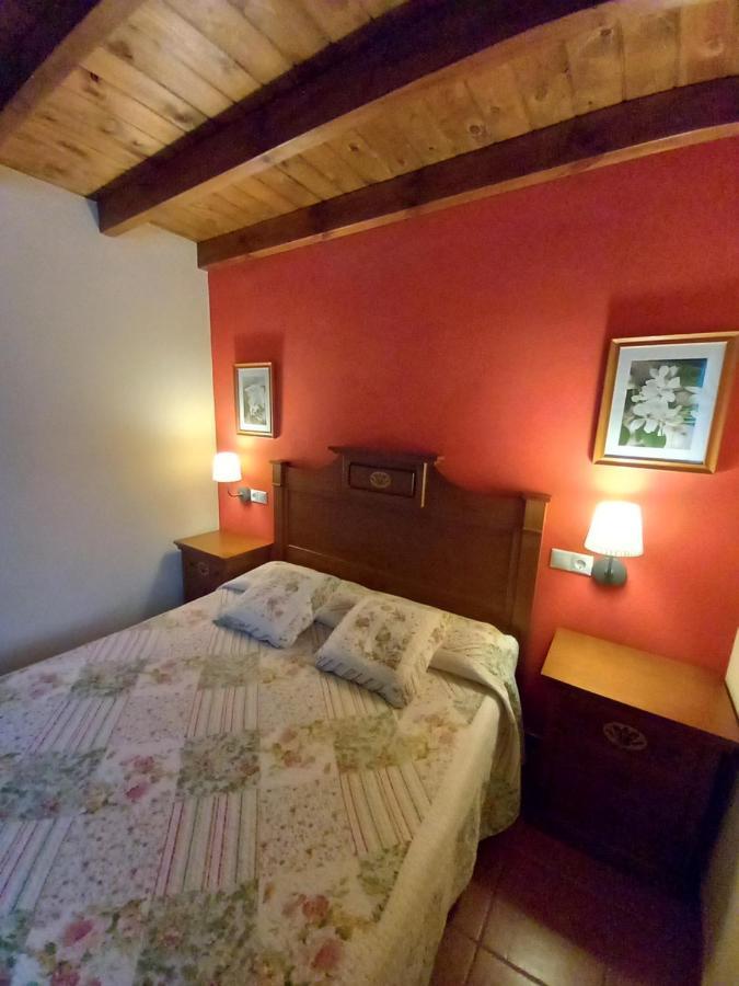 Coviellador Cangas De Onis Pensionat Exteriör bild