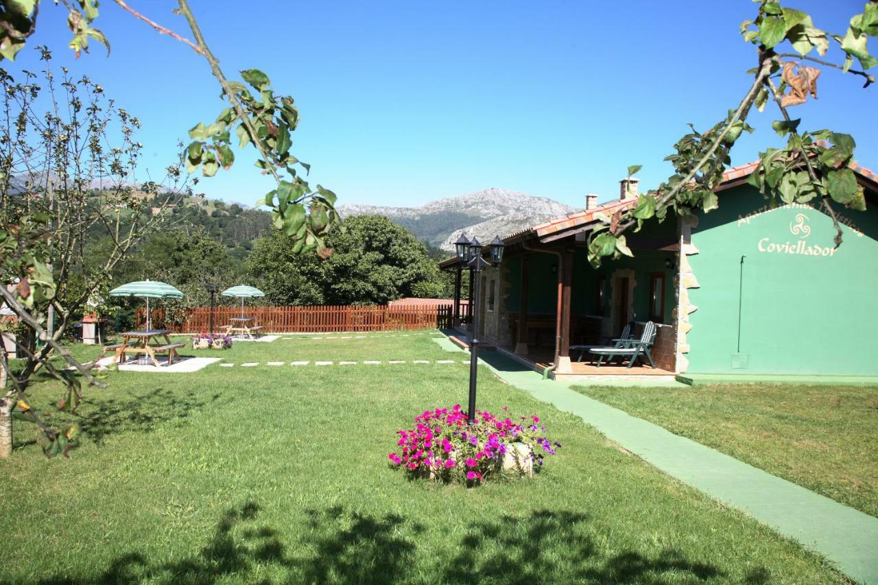 Coviellador Cangas De Onis Pensionat Exteriör bild