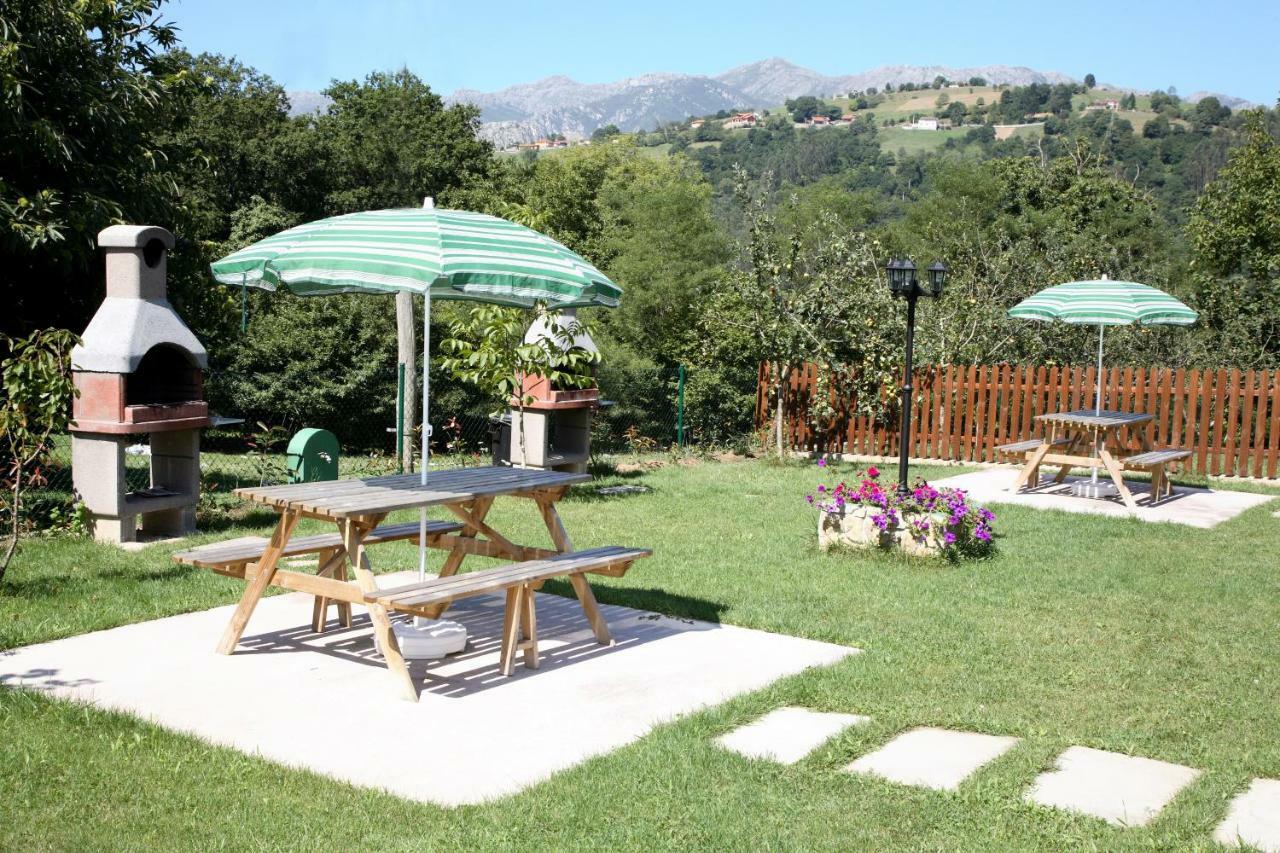 Coviellador Cangas De Onis Pensionat Exteriör bild